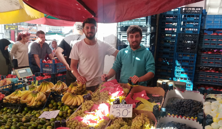 Niksar’da 18 Eylül Pazartesi Pazarında Fiyatlar Belli Oldu: Sebzeler ve Meyveler İçin Son Durum