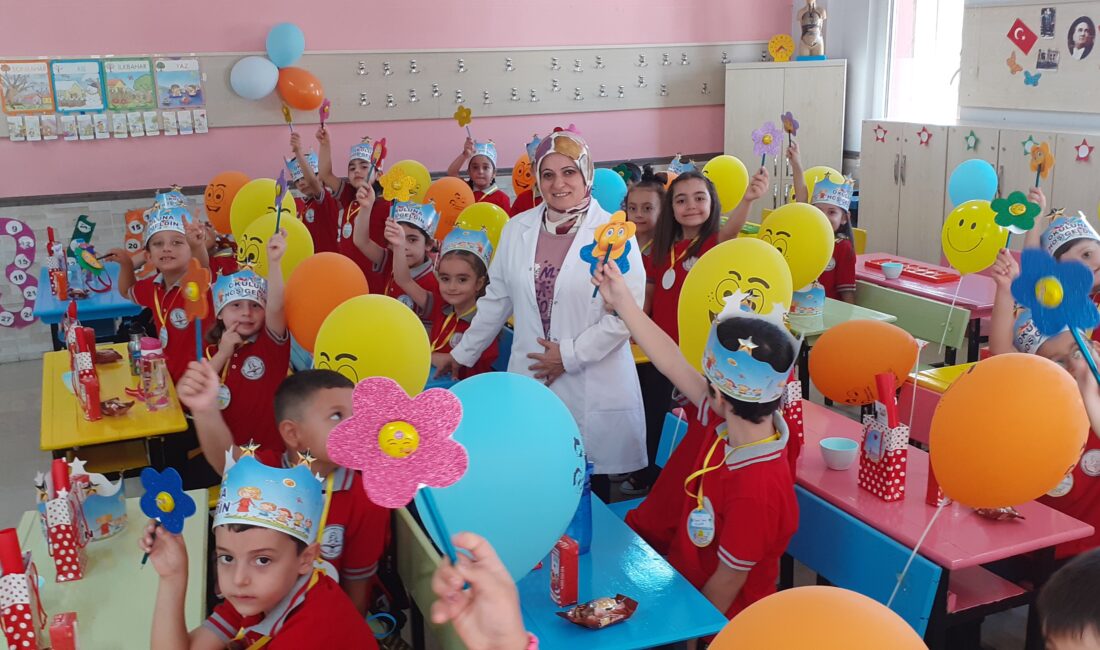 Tokat'ta birinci sınıfa başlayan öğrencilere “rengarenk sınıf” sürprizi